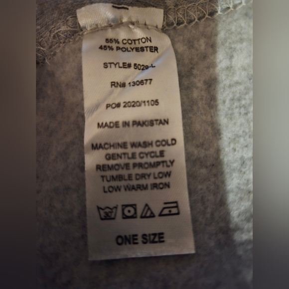 Poncho - Picture 7 of 7